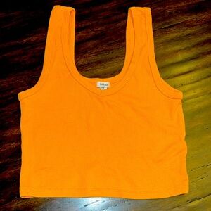 Women’s cropped tank top